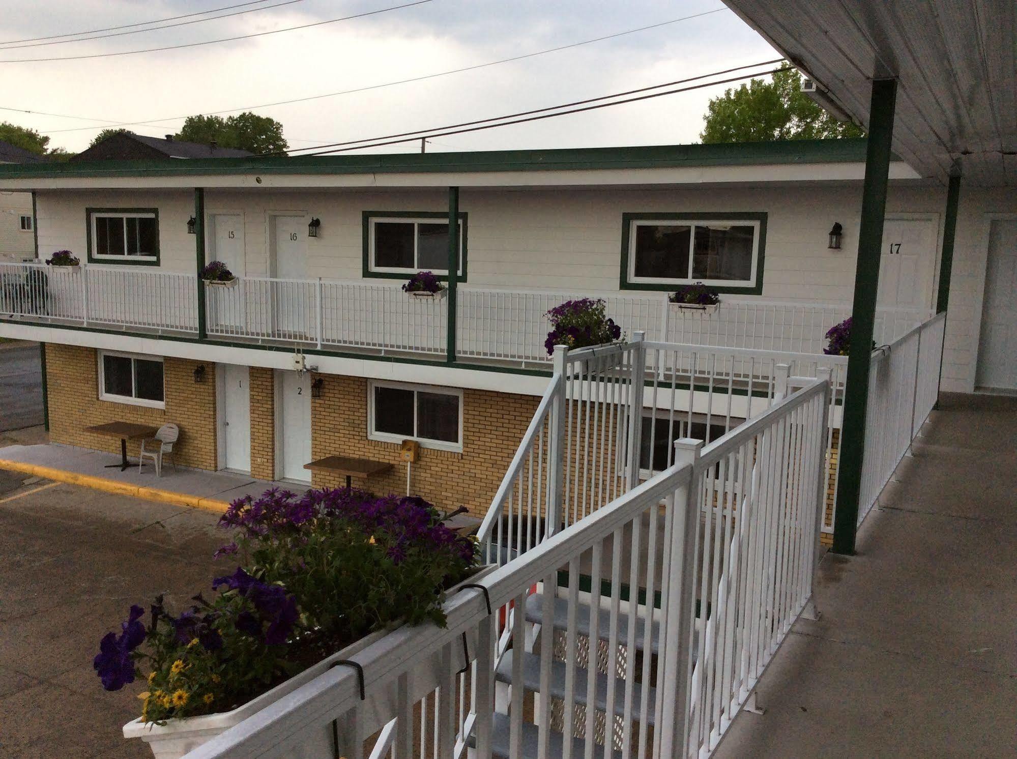 Motel Miami Inc